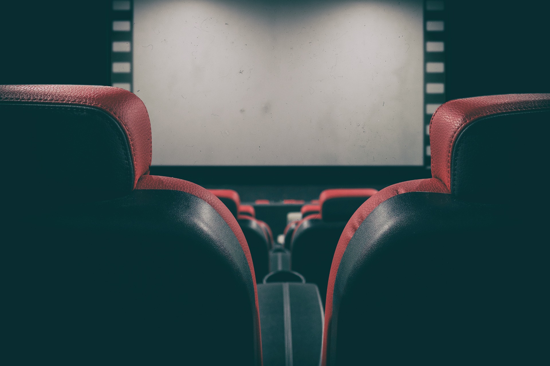Czy da się zbudować kino domowe za mniej niż 1000 złotych?